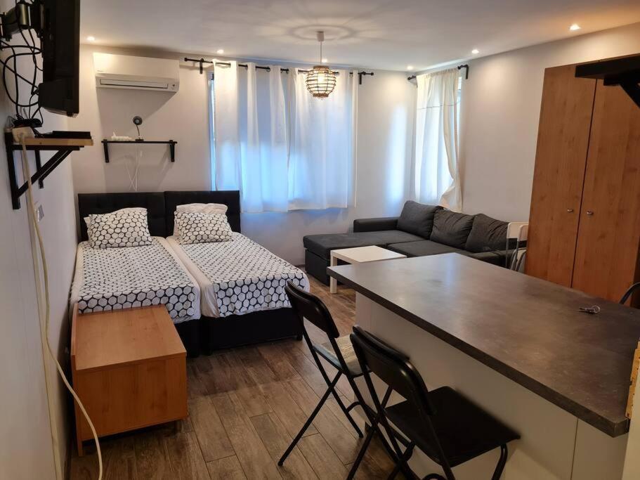 Studio Slavyanska Varna Ngoại thất bức ảnh